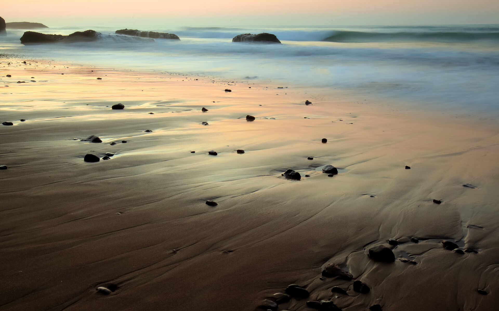 “三叉湖飞盘赛：速度与精准的完美结合，精彩不断”