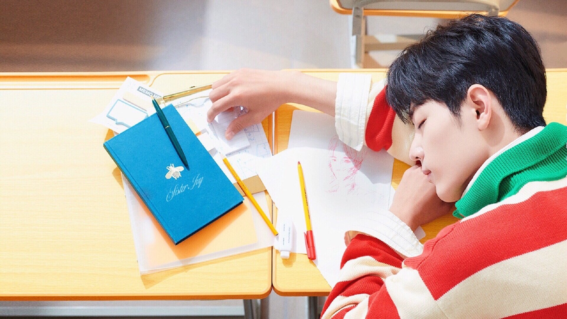 爱游戏中国官方登录入口网站-“马丁·高尔西：美洲狮队的未来领袖，展现橄榄球全能技艺”