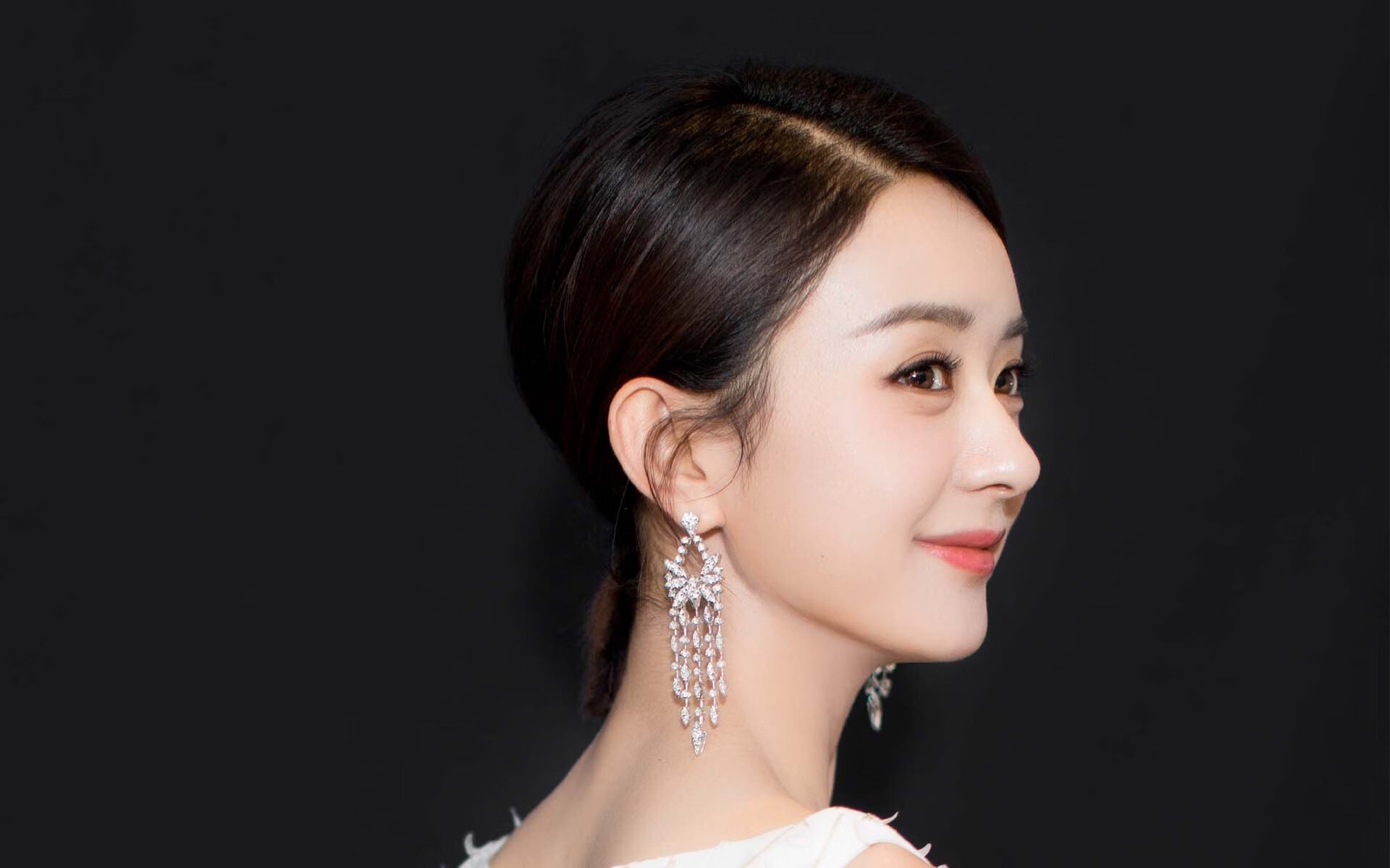 体育品牌发布新一代智能运动手表，运动智能手表品牌排行榜前十名