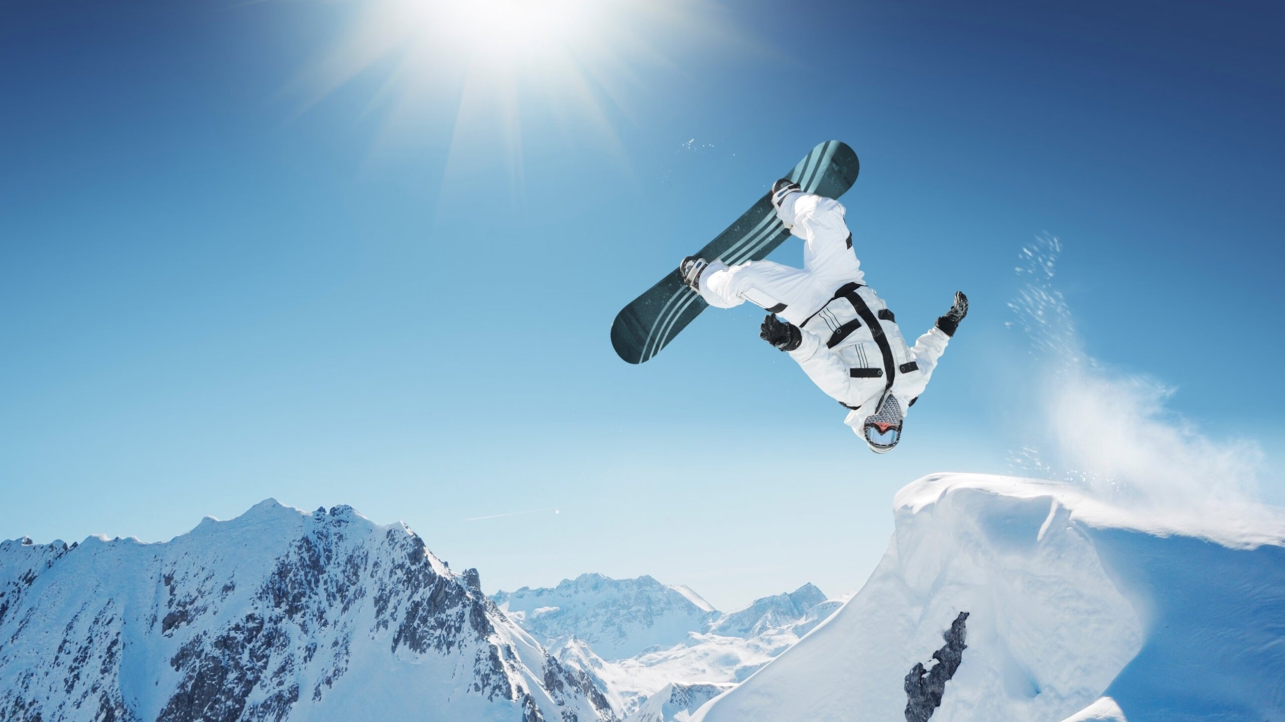 麦基翁稳扎稳打夺得女子200米仰泳金牌，麦基翁 自由泳